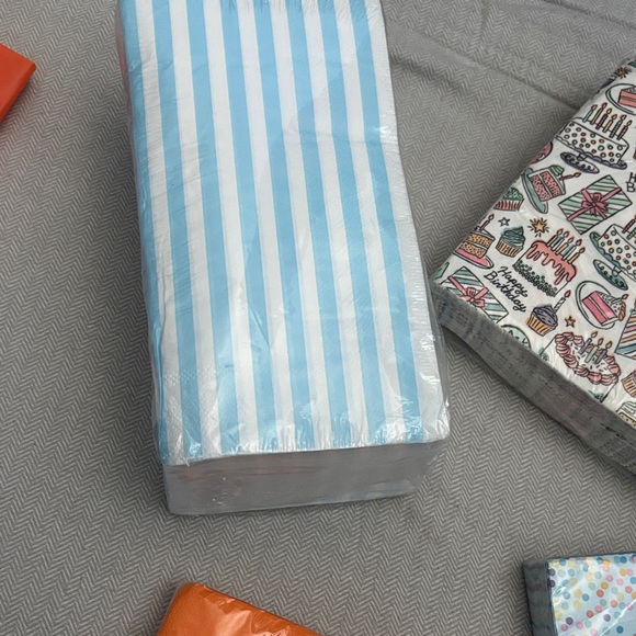 Birthday Party Tableware Set - Orange, Blue, Pink - Picture 13 of 16